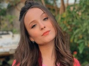 Larissa Manoela Idade e Altura Atualizada 2026