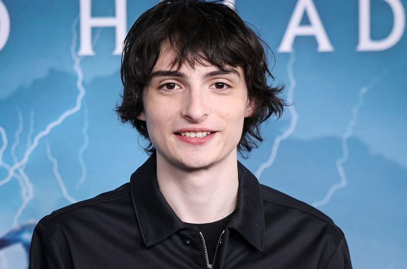 biografia de Finn Wolfhard altura