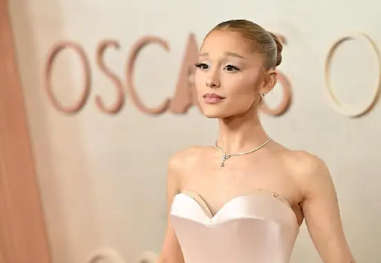Altura e idade da Ariana Grande